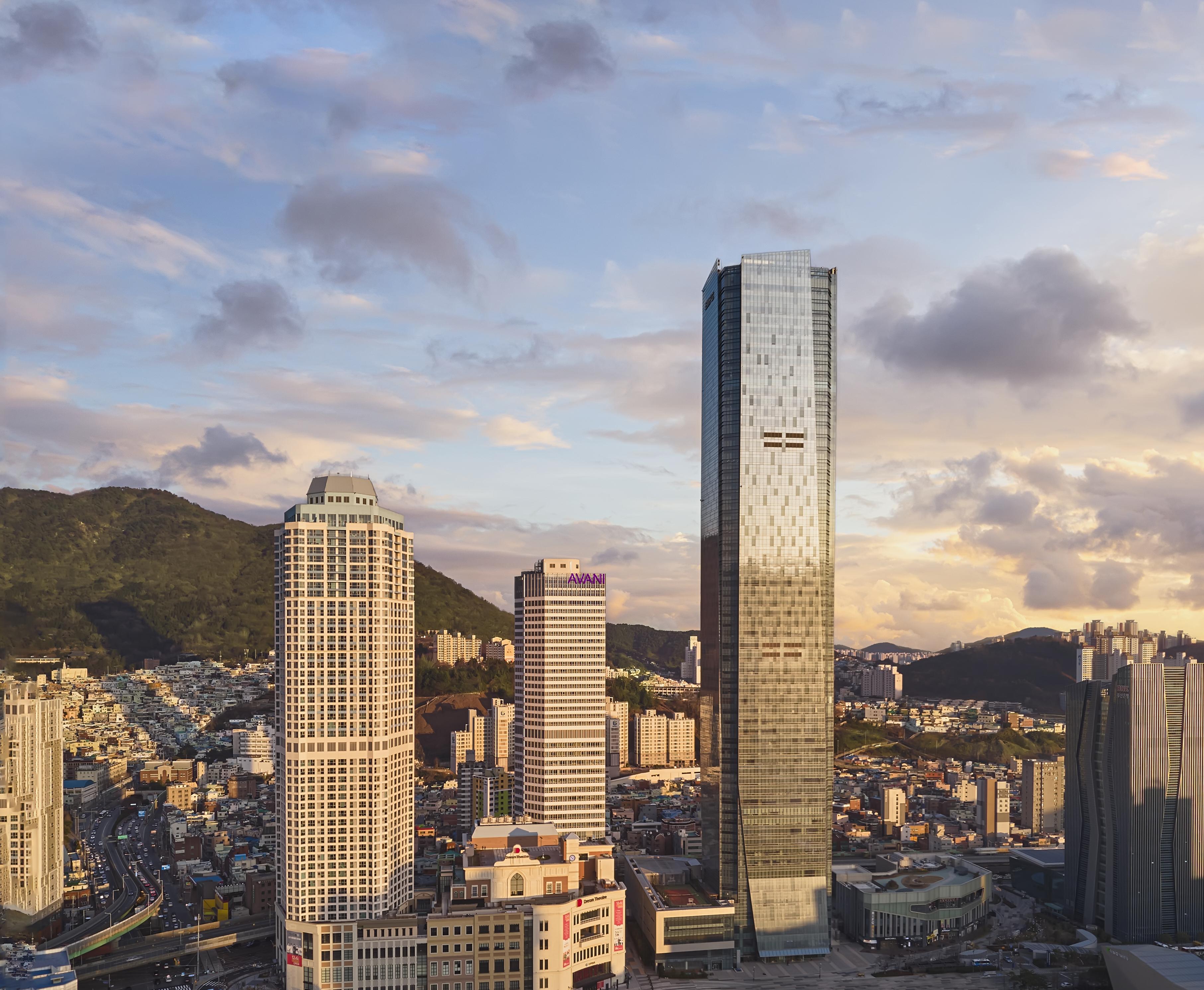 Avani Central Busan Bagian luar foto